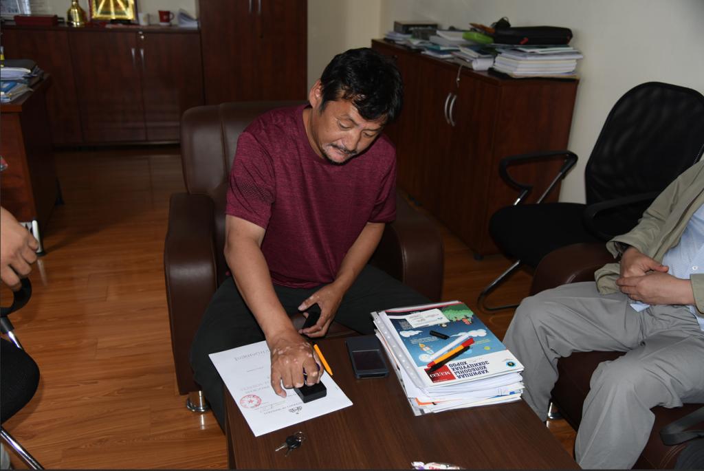 双方签署夏令营协议