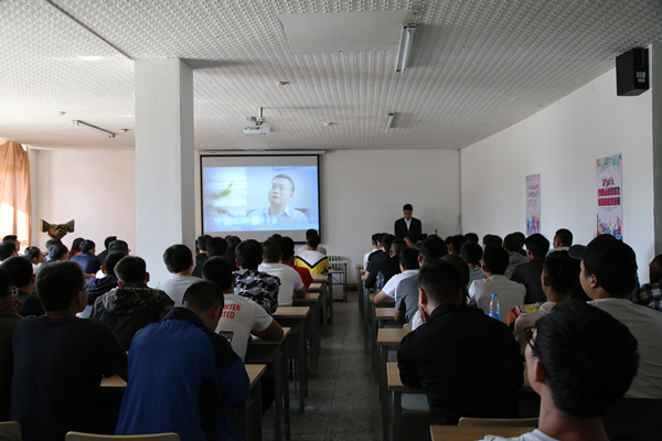 中国二十冶在beat365召开专场招聘会