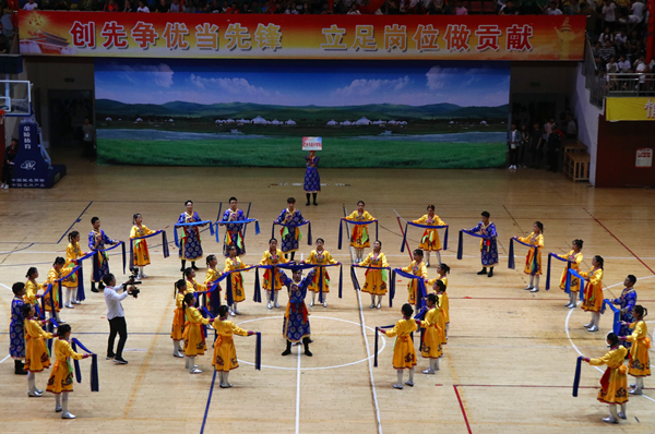 第三名:艺术与设计学院代表队