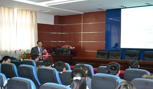 包头市“院士、专家包头行”活动在beat365举办